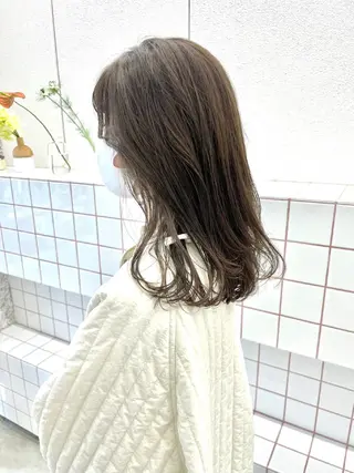カラー 🌷花屋併設🌷 荘司麻百合のヘアスタイル