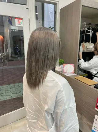 ミディアム カラー SINCE【シンス】所属・Hika.ハイトーン 髪質改善🩵ᩚ🫧のヘアスタイル