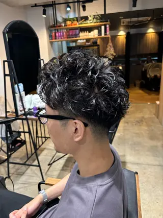 パーマ メンズ みつけ／メンズカット メンズパーマ🦔のヘアスタイル