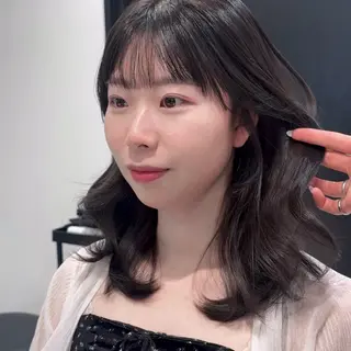 ミディアム カラー パーマ ヘアアレンジ パク・ボミン小野リエ 韓国ハーフ🦊のヘアスタイル