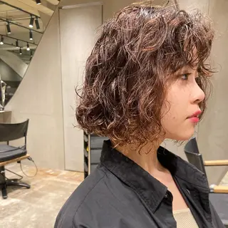 ショート パーマ 🌈圧倒的デザイン力 内井省吾のヘアスタイル