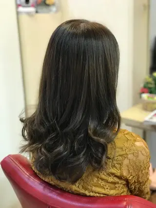 カラー 渋谷宮益坂 omoのヘアスタイル