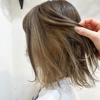 ショート 💘カラー人気No. 1💘SAYAのヘアスタイル