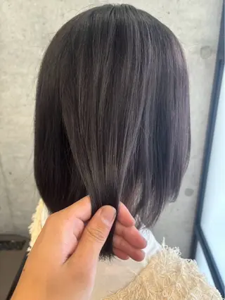 ミディアム カラー フジイ カズキのヘアスタイル