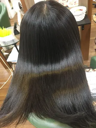 ミディアム カラー PALETTE(パレット)所属・SHIORI💜口コ ミNo.1艶カラーのヘアスタイル