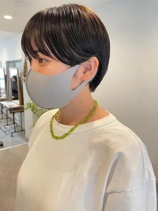 ショート カラー 安藤 佑衣のヘアスタイル