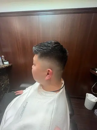 ショート mrbrotherscutclub中目黒店所属・西野 仁星のヘアスタイル