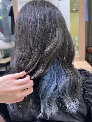 セミロング 艶カラー みゆう🎀のヘアスタイル