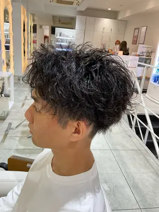 パーマ メンズ be’leef.Liz 枚方駅前店【ビリーフ】 (ビリーフ リズ ヒラカタエキマエテン)所属・稲村 直也のヘアスタイル