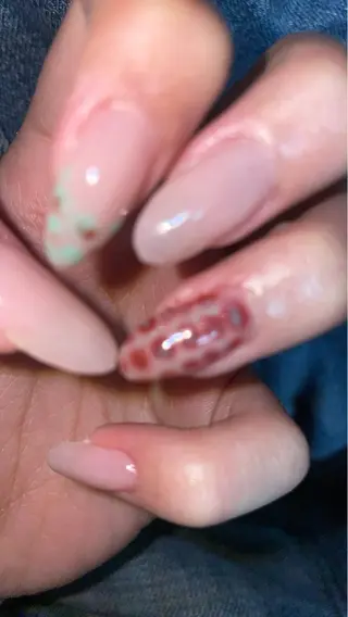 ネイル 藪木 七海のネイルデザイン