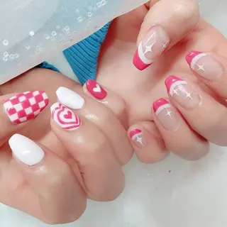 ネイル 柘植 祐子のネイルデザイン