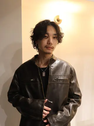 ショート 川副史晶/シャドウ 波巻き/メンズパーマのヘアスタイル