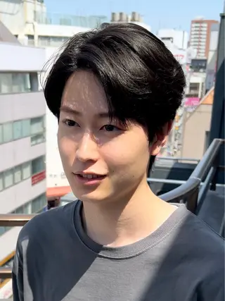 ショート メンズ 曲がる縮毛矯正 LIBER 　岩名のヘアスタイル