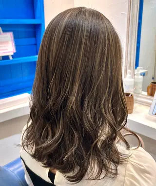 セミロング カラー uros.所属・メンズパーマ/ エクステ🌞セナのヘアスタイル