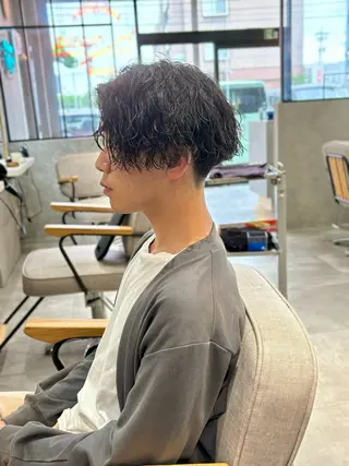 ショート パーマ メンズ 長谷川 湧のヘアスタイル