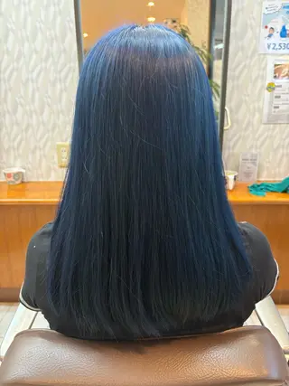 ロング カラー 亀山 来未のヘアスタイル
