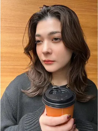 ミディアム 髪質改善🇰🇷レイ ヤーカット/艶透明髪のヘアスタイル