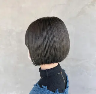 ショート 切りっぱなしボブ 👩🏼ミニボブのヘアスタイル