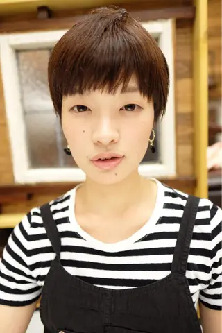 ショート REMILIO所属・den Reonaのヘアスタイル