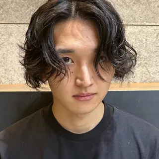 ミディアム パーマ ヘアアレンジ メンズ 🧚♀️透明感カラ ー/渡邉日向💔🎀のヘアスタイル