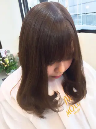 セミロング カラー 大野 まゆのヘアスタイル