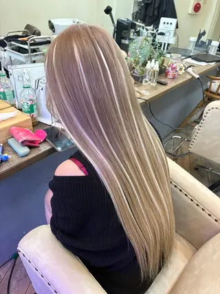 ロング カラー WEST OLAND加藤圭介のヘアスタイル