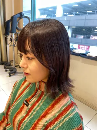 ミディアム ヘアアレンジ 暖色カラー/ブリーチ なしカラー/艶カラーのヘアスタイル