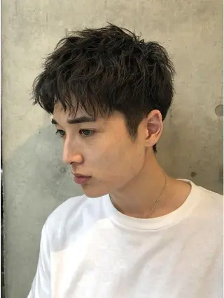 メンズ RIN／韓国ヘア レイヤーカットのヘアスタイル