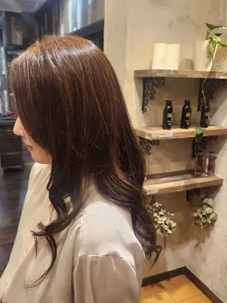 カラー Calbari 鎌田美歩のヘアスタイル