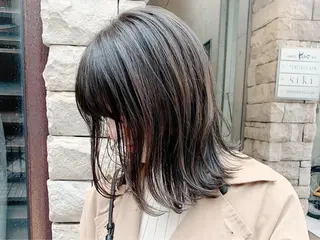 ミディアム カラー EMANON天神所属・Hitomi Ezakiのヘアスタイル