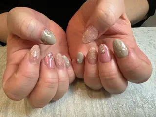 ネイル eyenailist NANAのネイルデザイン