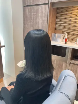 セミロング カラー ピンクカラー🎀 米津 美佑のヘアスタイル