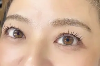 マツエク・マツパ Hair  Salon  63 Zakka所属・ヒロミ 63のマツエク・マツパデザイン