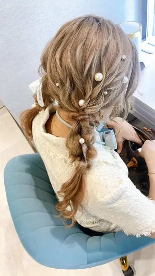 ロング ヘアアレンジ REMORE＋所属・大嶋 日向子のヘアスタイル