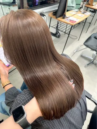 セミロング HIBIO 横浜西口店所属・小塩 彩恵のヘアスタイル