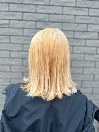 ミディアム カラー 美容室Class所属・🐰ハイトーンカラー 畠山　渡🐰のヘアスタイル