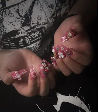 ネイル Lina Nail Salon所属・Lyna 池袋のネイルデザイン