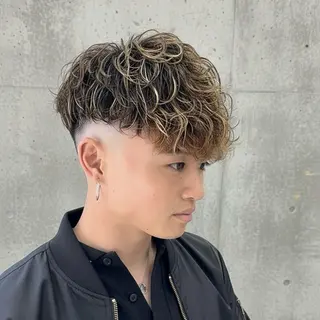 ショート パーマ headstock所属・伊藤 慎之助のヘアスタイル