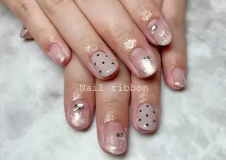 ネイル ネイルリボン 受付スタッフのマツエク・マツパデザイン