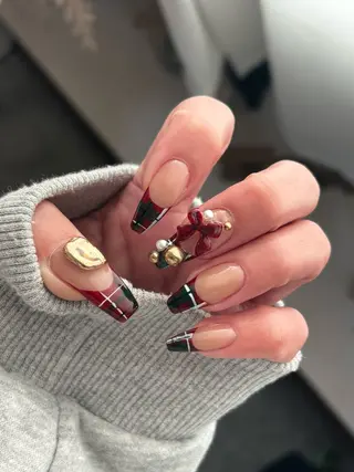 ネイル Feliz所属・Feliz 楽しいネイルサロンのネイルデザイン