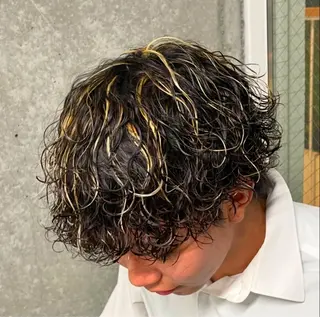 パーマ メンズ ニュアンス/フェザー /ウルフ/伶馬のヘアスタイル