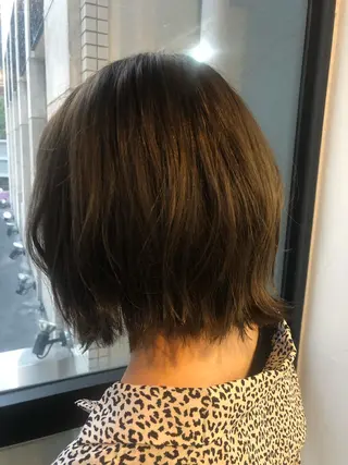 ショート カラー 髪質改善&ブリーチ 伊勢 祐一郎のヘアスタイル