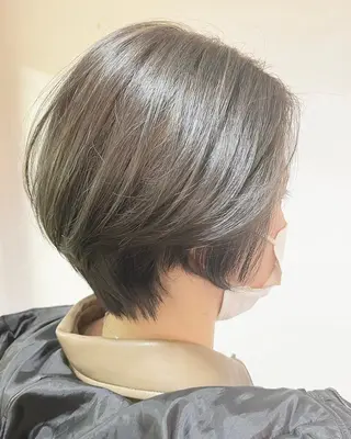 ショート カラー favorite b Charmeのヘアスタイル