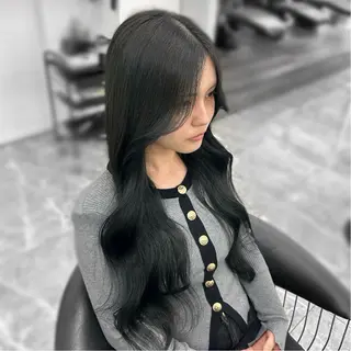 カラー 𝘠𝘶𝘪 / 透明感カラーのヘアスタイル