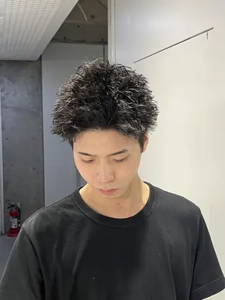 メンズ スパイキーショート 朝崎倭斗のヘアスタイル