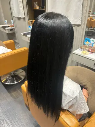 ロング 小西 莉央のヘアスタイル