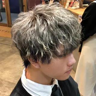 カラー メンズ ⭐️TOSHIKI メンズパーマオタク⭐のヘアスタイル