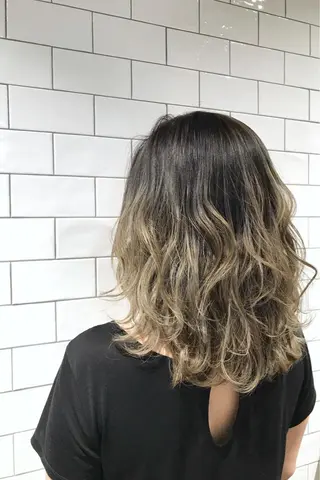 ミディアム カラー 原山 直人のヘアスタイル