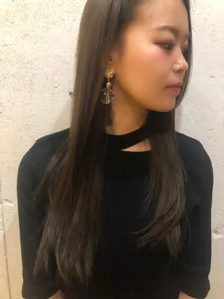 ロング カラー hisano / ハイトーン・透明感のヘアスタイル