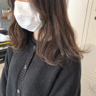 ミディアム カラー 戸丸 絵夢のヘアスタイル